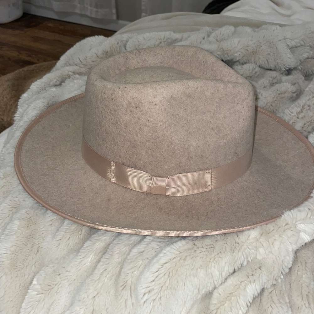 Gigi pip hat